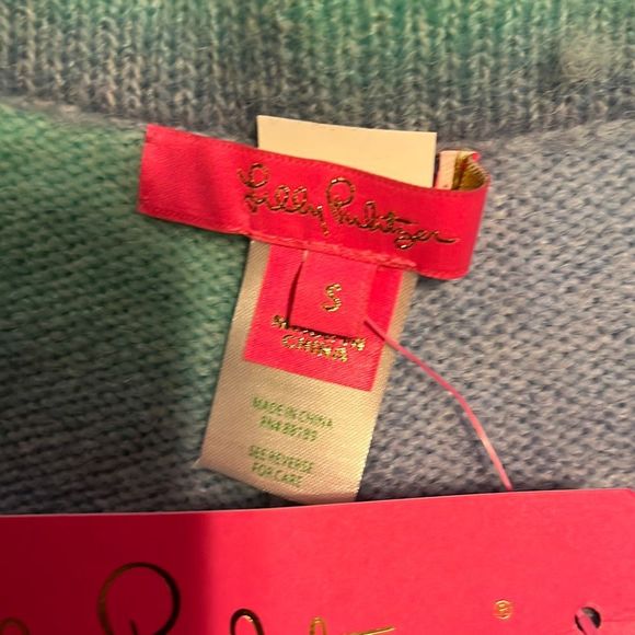 NWT. Lilly Pulitzer sweater shorts, blue and green size small new with tags. - Picture 3 of 4